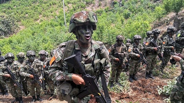 Un ataque a un campamento narco dejó 15 muertos en Colombia