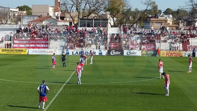 Atlético Paraná volvió a la victoria en el Mutio