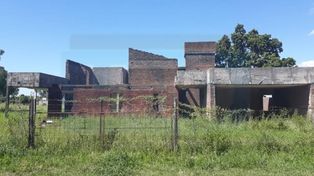 Hallaron a una mujer desfigurada en una construcción abandonada