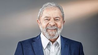 Lula da Silva ganó un histórico balotaje a Flávio Bolsonaro y asumirá un cuarto mandato en Brasil