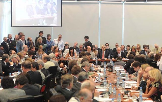 Las discusiones y los roces estuvieron a la orden del día en el plenario.