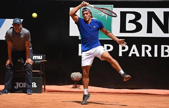 Báez pasa el debut en Roland Garros y espera por Zverev en segunda ronda