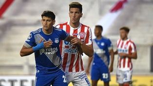 Unión saludó a uno de sus defensores en un día especial