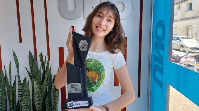 Candela Clavel Heis obtuvo el primer premio en el rubro Chamarrita Inédita