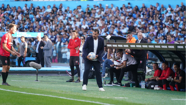 El Ogro Fabbiani le imprimió un sello inconfundible a Newells y una táctica con la que jugará por la Copa Argentina.