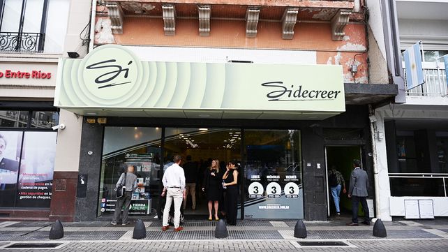 La empresa Sidecreer lanzó su nueva tarjeta con un sistema renovado y una red de terminales de pagos y cobros propia