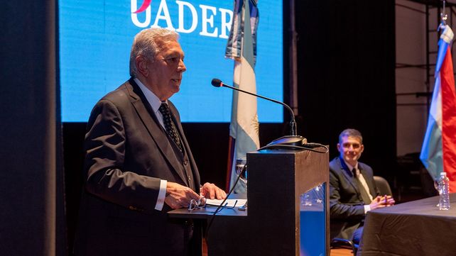 La Uader distinguió al empresario Héctor Motta como Doctor Honoris Causa