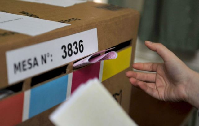 Una encuesta muestra al PJ con la mayor intención de voto