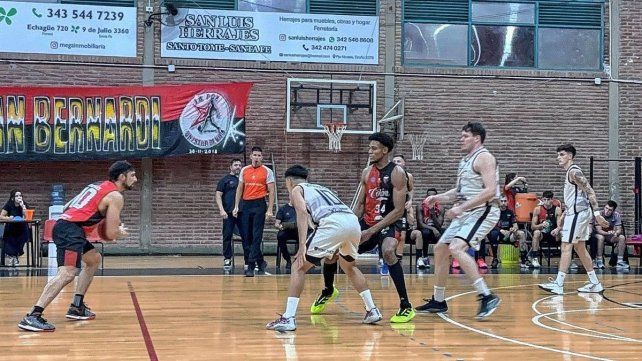 Colón goleó a Montmartre en el inicio del Playout por Liga Argentina Colón goleó a Montmartre en el inicio del Playout por Liga Argentina