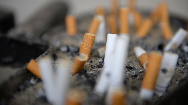 Un especialista advierte acerca de los riesgos que provoca el cigarrillo.