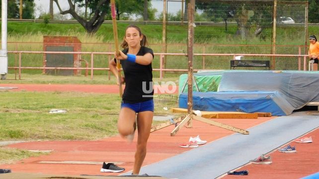 La pista del Card Pedro A. Candioti será escenario de la segunda competencia de atletismo local del año 2021.