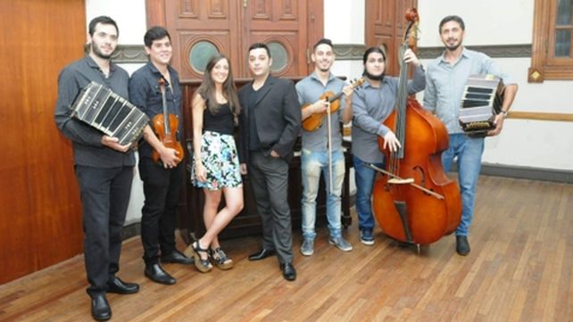 La Maleva. La orquesta local presenta hoy El resplandor y la sombra.