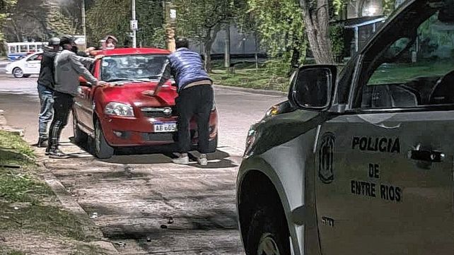 Pronunciamiento: detienen a sujetos que habían arrojado 500 kg de cocaína