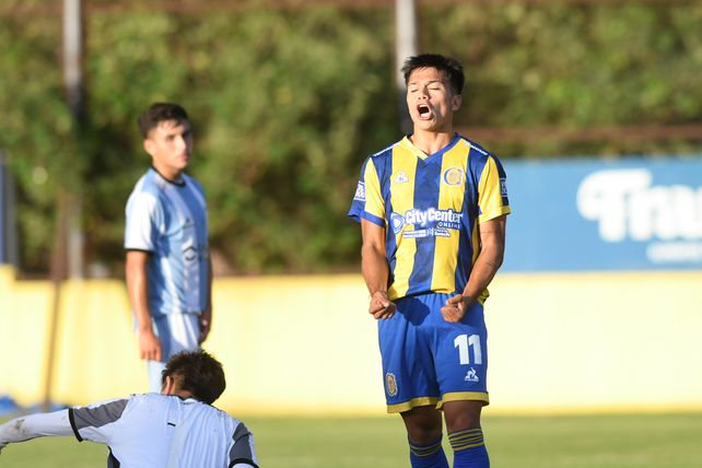 Partidazo. Giovanni Cantizano metió un doblete para la victoria de Central en reserva.