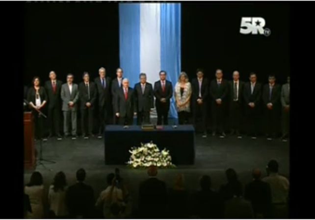 #ENVIVO: el Gobernador toma juramento a sus ministros