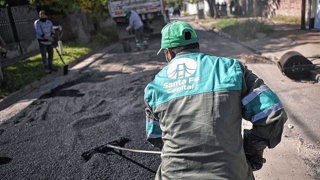 Trabajos de bacheo en la ciudad de Santa fe