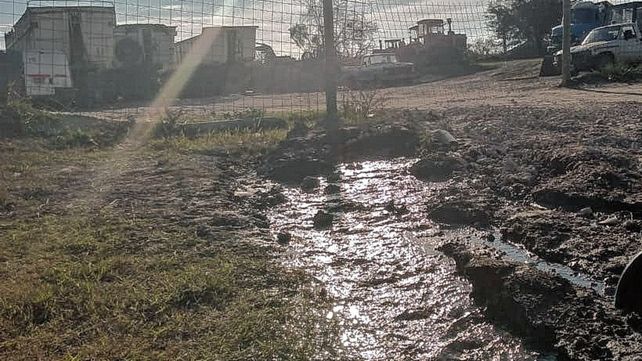 Paraná: en barrio Vicoer 46 Viviendas reclaman la reparación de caños de agua