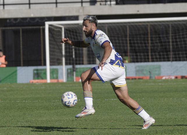 Juan Elordi tuvo un solo partido como titular, ante Riestra. En otros cuatro jugó pero ingresando desde el banco.