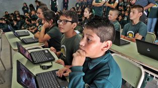 Balagué inauguró un aula digital en la escuela Nº 1441 Alberto Monti, de Santa Fe