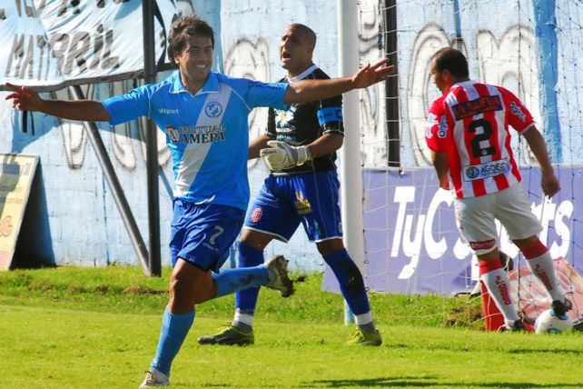 Villa San Carlos se consagró campeón y ascendió a la B Nacional