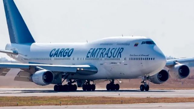 Sobreseyeron a catorce tripulantes del avión venezolano-iraní