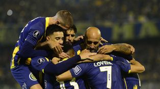 Festejo canalla en el último partido de la Libertadores en su casa, con Caracas.