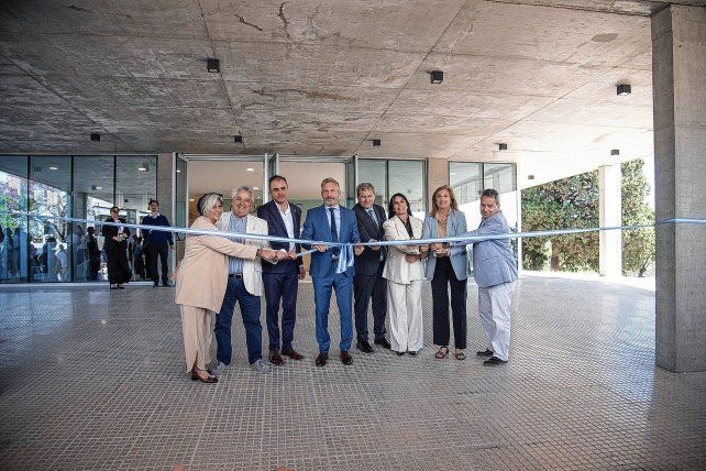 El gobernador Rogelio Frigerio inauguró el Mirador Tec.
