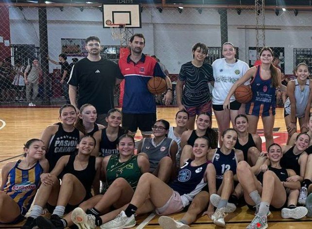 Las 12 convocadas quedaron seleccionadas entre cincuenta jugadoras que comenzaron las prácticas con vistas al torneo de básquet que se jugará en Venado Tuerto.