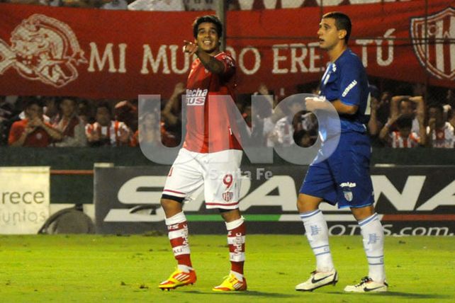 Negocian la salida del delantero Diego Jara