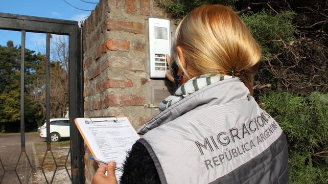 Migraciones Argentina informó que no todos hacen la cuarentena de aislamiento Migraciones Argentina informó que no todos hacen la cuarentena de aislamiento