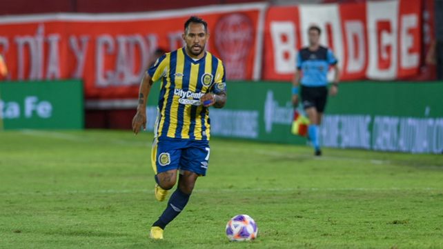 Walter Montoya tiene la particularidad de que el técnico que lo hizo debutar en primera es Miguel Angel Russo.