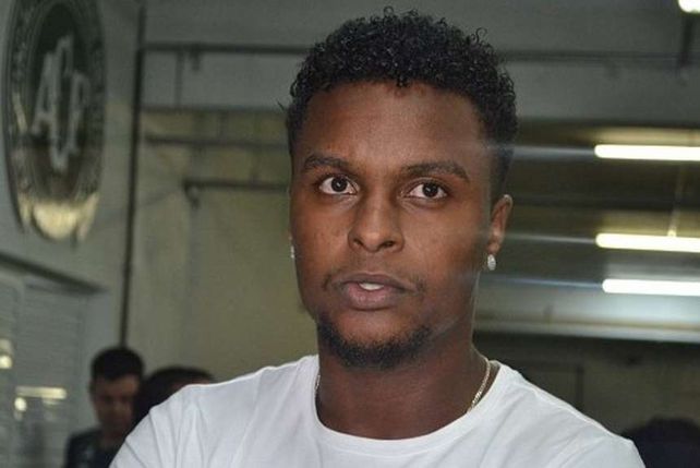 Un jugador del Chapecoense que no viajó acusó al piloto de asesinar a sus compañeros