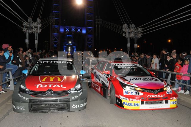 El Puente Colgante brilló con los autos del Súper TC2000