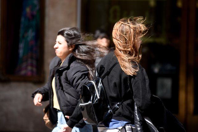 El tiempo en Rosario: un miércoles más templado pero nuboso y con viento
