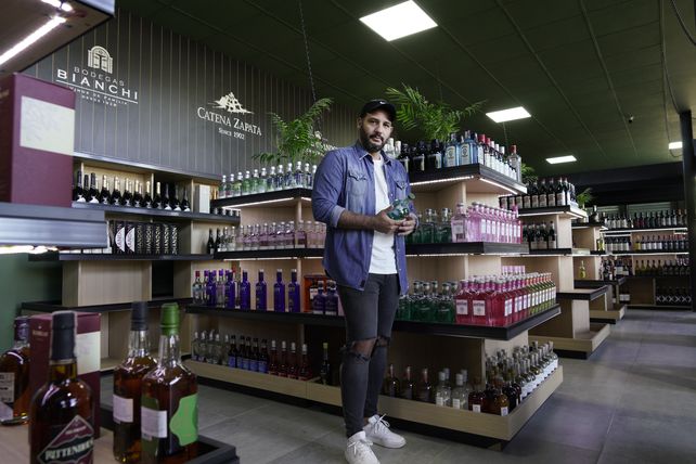El segmento de bebidas es el fuerte de la cadena, trabajando una gran cantidad de opciones y marcas.