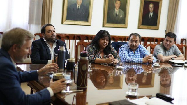 El gobernador Rogelio Frigerio anticipó a los senadores del justicialismo las prioridades del presupuesto 2025 en cuanto a gastos y obras públicas