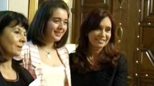 La presidenta recibió a la madre de Marita Verón