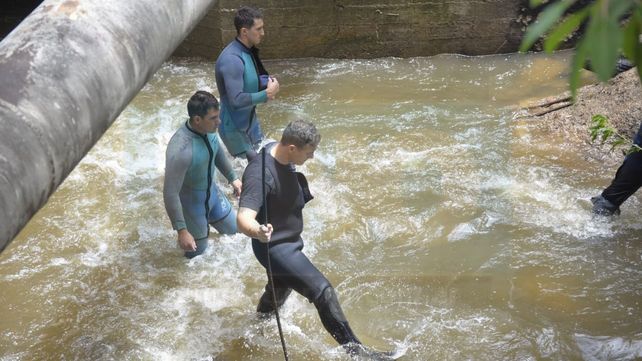 La policía suspendió la búsqueda de Fiorella en el arroyo Antoñico