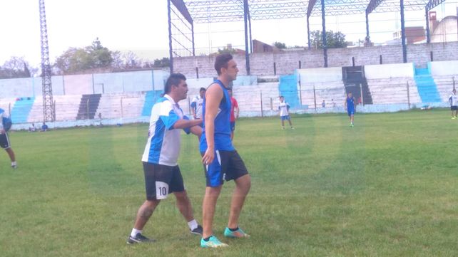 Peñarol buscará su primera victoria ante el clásico rival