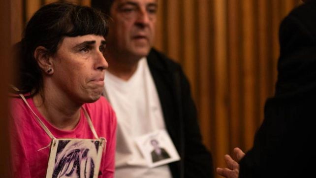 Elena aguanta el llanto en el Juzgado Federal Nº3 de Córdoba