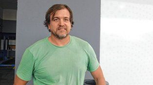 Federico Schmidt es el head coach del plantel superior de Universitario de Santa Fe.