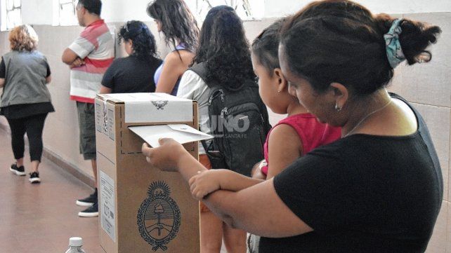 Concluyeron los comicios a las 18 en todo el país