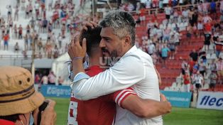 Gustavo Munúa fue elegido el Mejor DT de la 19ª fecha