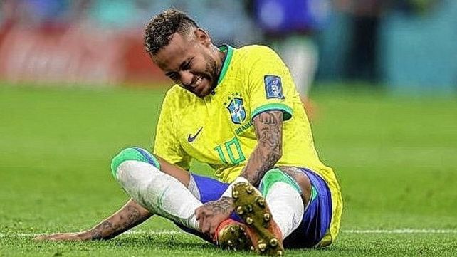 Neymar no estará en los dos partidos que restan por fase de grupos para Brasil y es incierta su presencia en Qatar. 