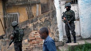 La policía de Río es socia del crimen, denuncia el ministro de Justicia