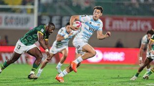 Los Pumas 7s derrotaron a Sudáfrica y jugarán por el quinto puesto en Dubai.