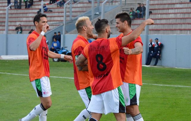 Corulo fue el verdugo de Atlético Paraná. Foto Twitter Estudiantes de San Luis.&nbsp;
