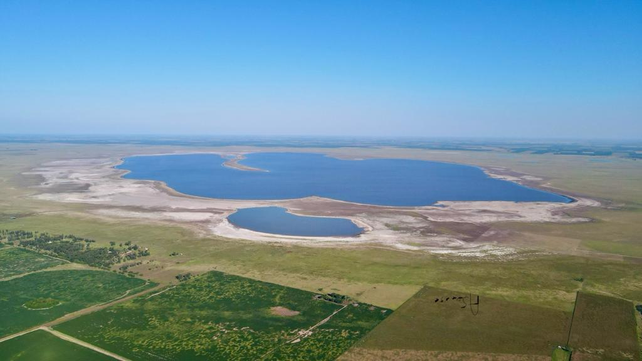 Drástica reducción de la laguna de Melincué que de 30 mil hectáreas