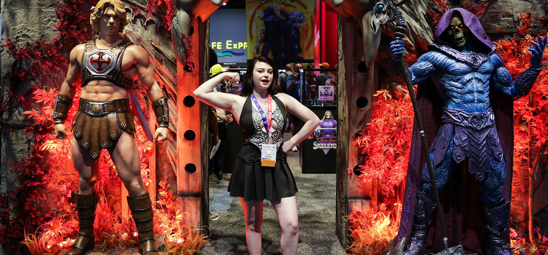 Harli Kane, originaria de Utah, posa en el stand de "Masters of the Universe" durante la noche de preestreno de la Comic-Con International el miércoles 22 de julio de 2026 en San Diego. (Foto de Andrew Park/Invision/AP) Harli Kane, originaria de Utah, posa en el stand de "Masters of the Universe" durante la noche de preestreno de la Comic-Con International el miércoles 22 de julio de 2026 en San Diego. (Foto de Andrew Park/Invision/AP)