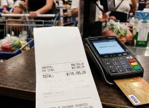 Hogares endeudados: casi el 30% acumula más de tres deudas en Argentina